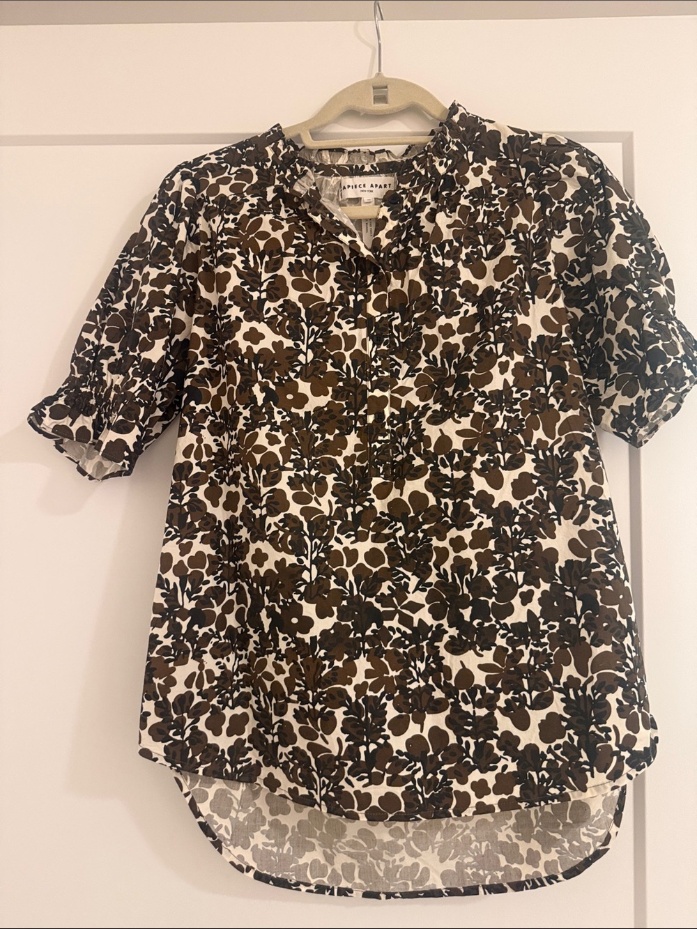 APIIECE APART Brown Floral Short-Sleeve Blouse- worn 2x